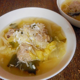 白菜の味噌肉団子スープ
